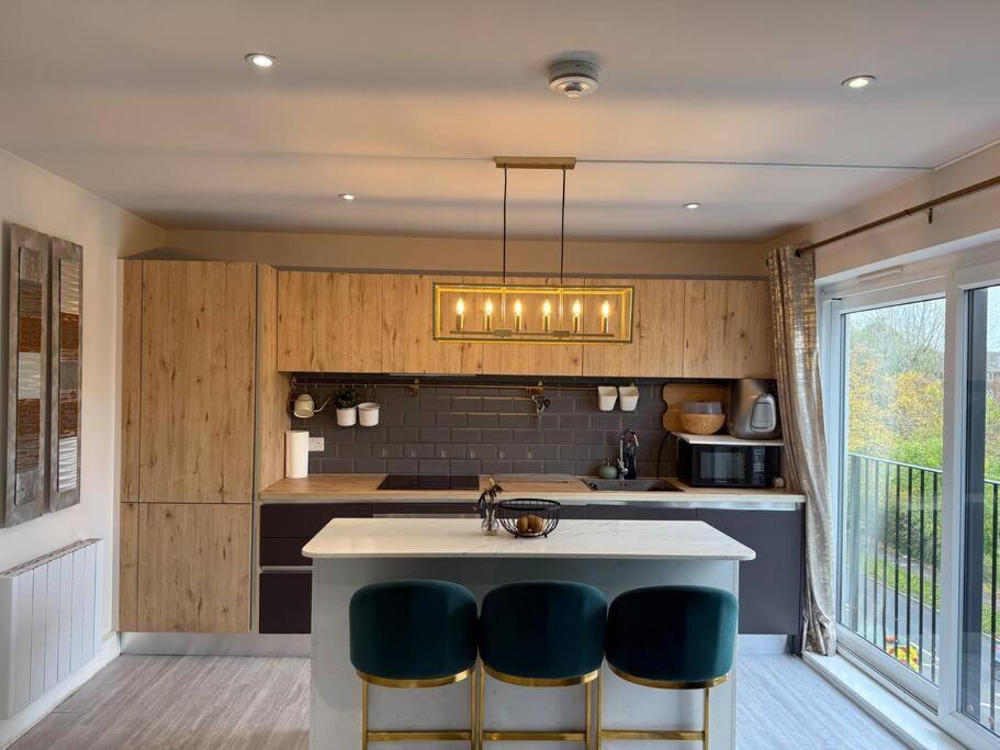 Luxury Flat Near * London